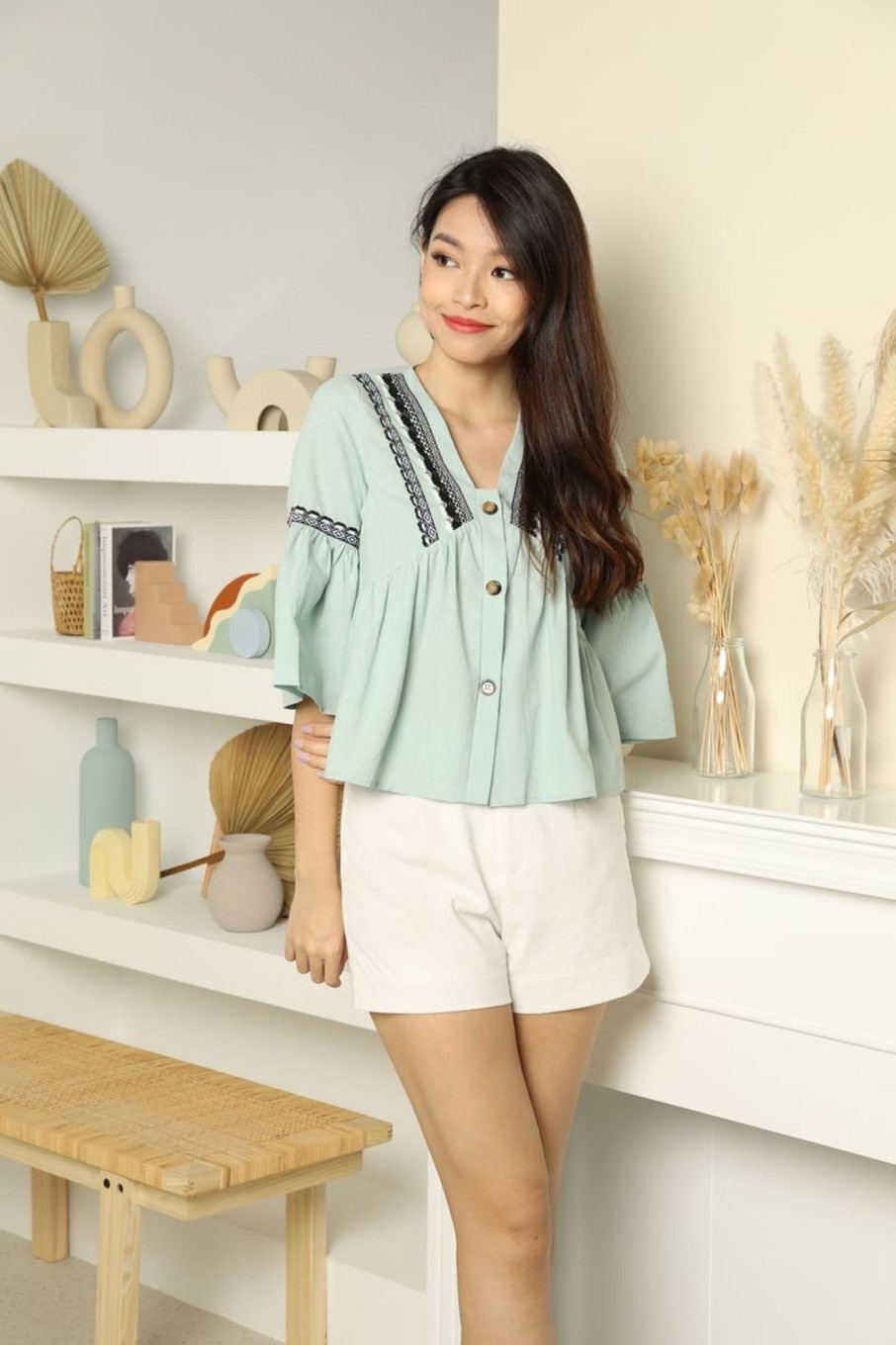 Tops VERITAJOY | Fayette Boho Sleeved Top In Mint