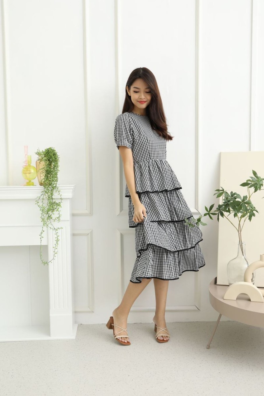 Dresses VERITAJOY | Zahara Checked Print Tier Dress In Black