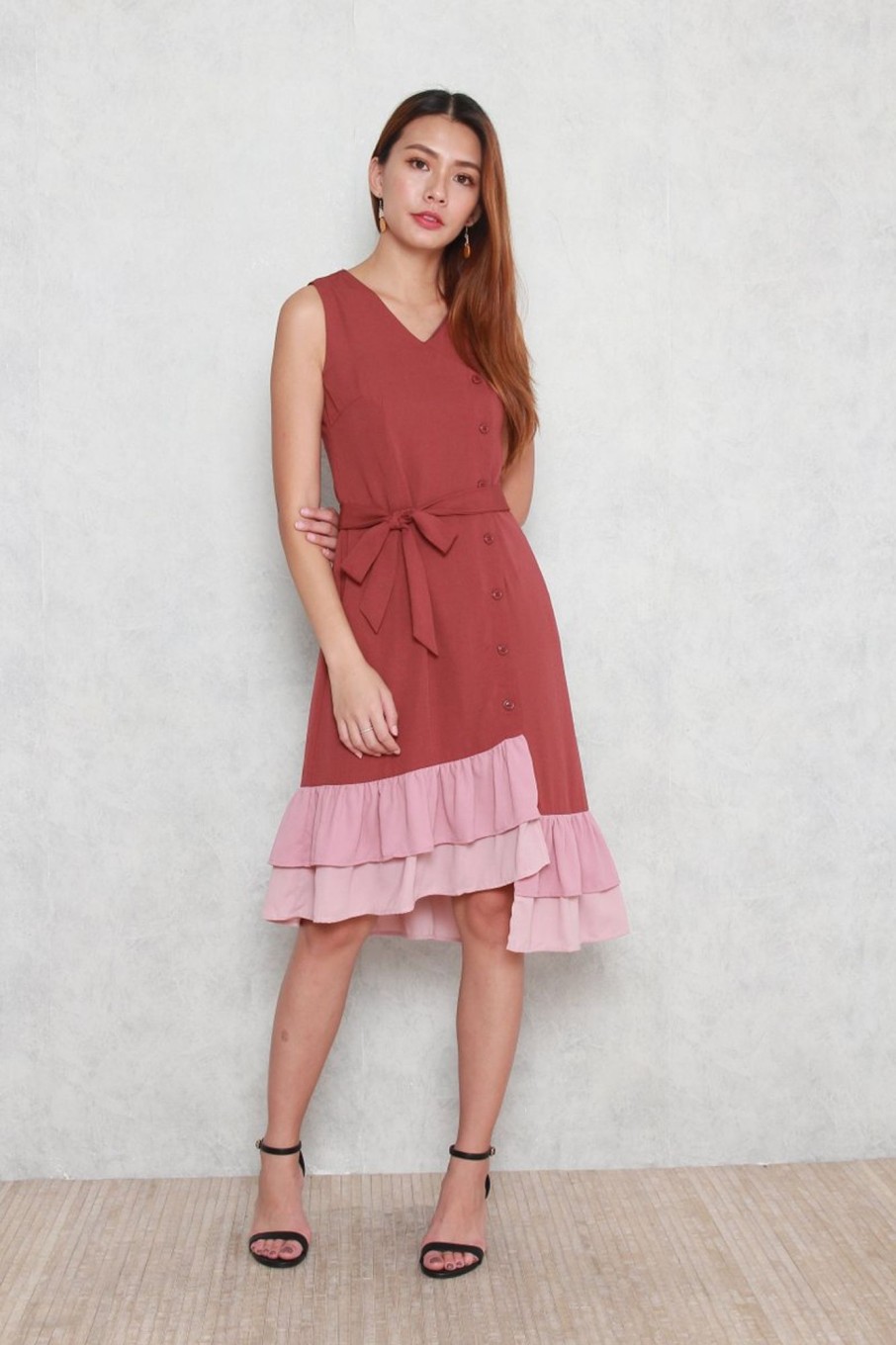 Dresses VERITAJOY | Hadley Tiered Colorblock Hem Dress In Tea Rose