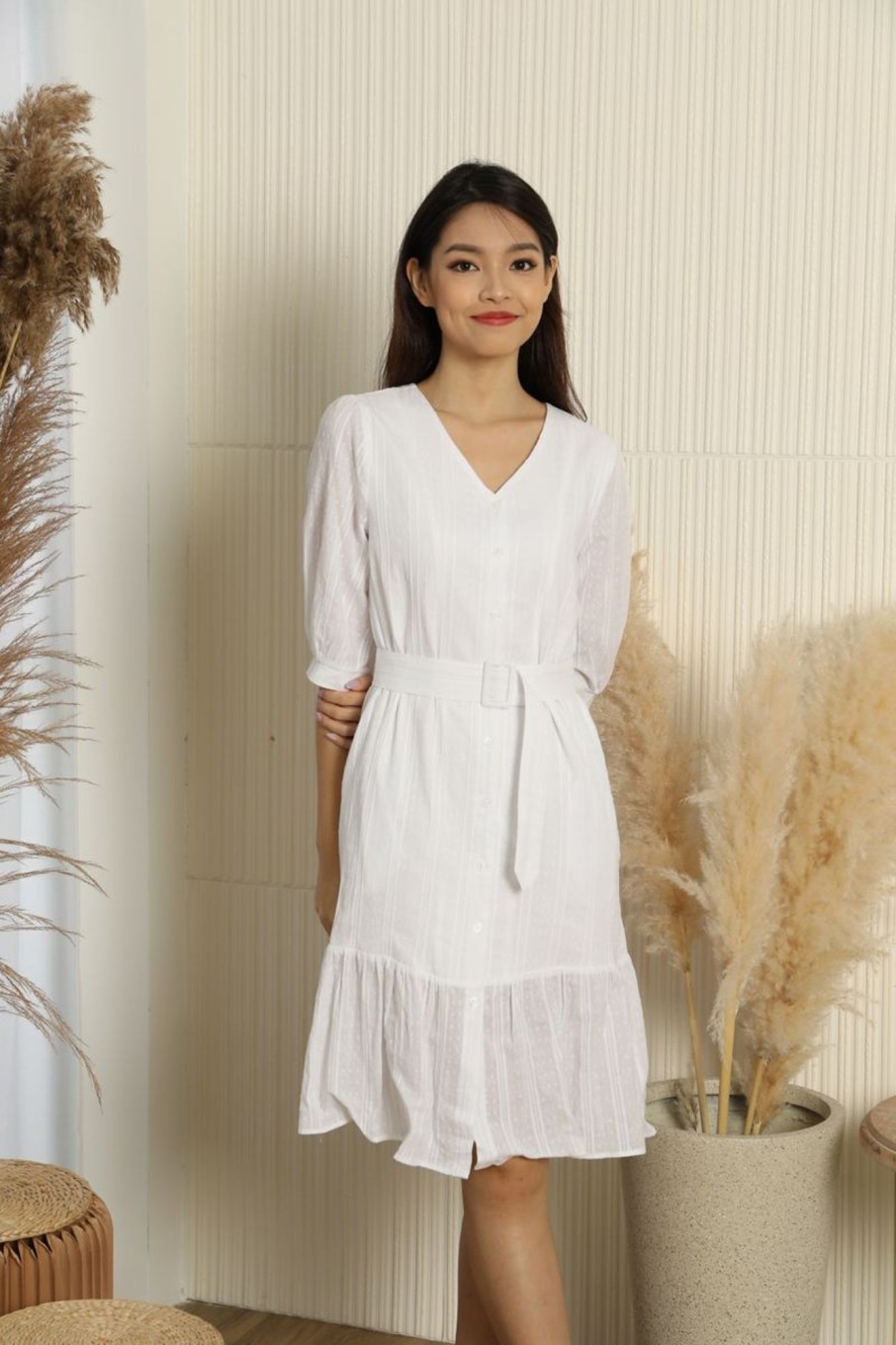 Dresses VERITAJOY | Hazelle Buttoned Down Ruffle Midi Dress In White