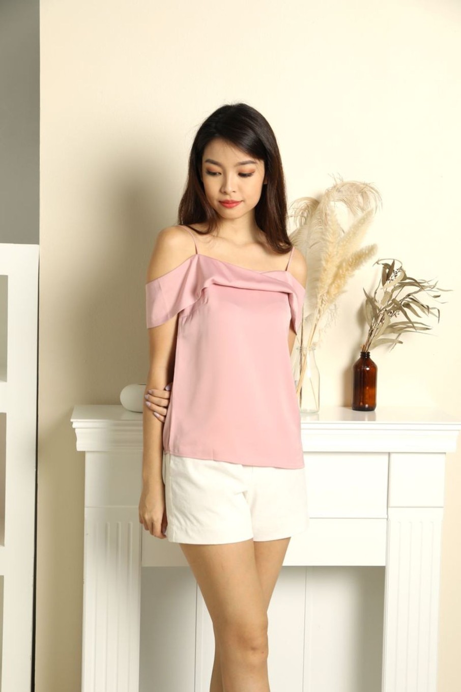 Tops VERITAJOY | Ayla Cold Shoulder Spaghetti Strap Top In Pink